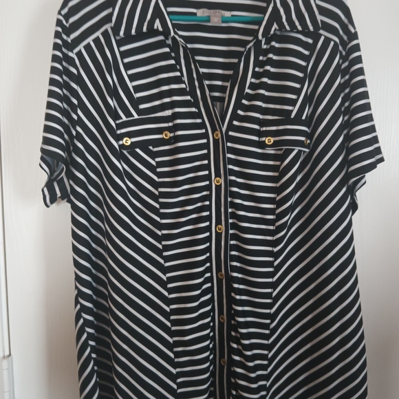 Roz & Ali Tops - Roz & Ali Black and White Striped Top
